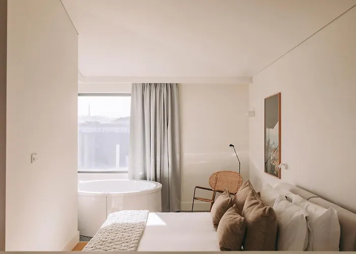 Hotel Lenscape Coterie Oporto