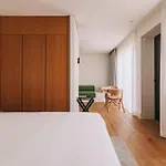 Lenscape Coterie 5* Porto