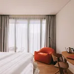 Lenscape Coterie 5* Porto