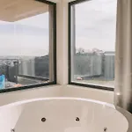 Lenscape Coterie Hotel Porto