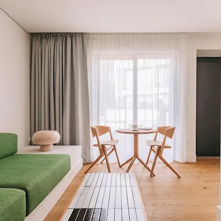 Lenscape Coterie Hotel