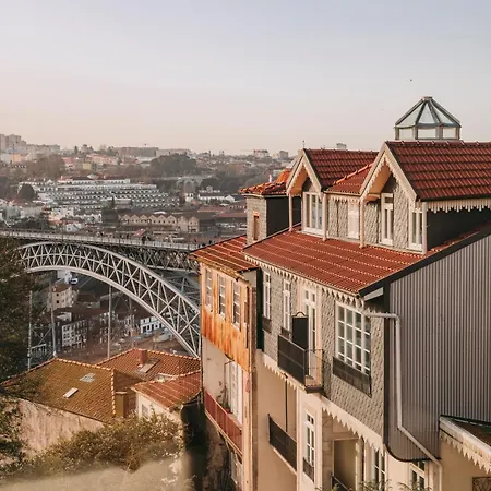 Lenscape Coterie 5* Porto