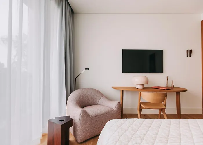 Lenscape Coterie 5* Porto