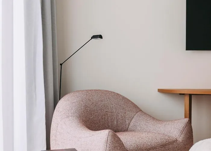 Lenscape Coterie Hotel Porto