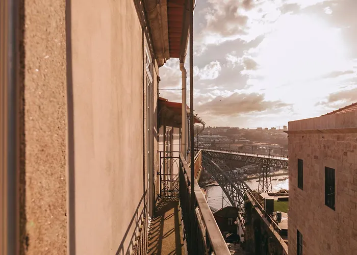 Lenscape Coterie Hotel