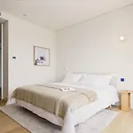 Lenscape Coterie Hotel Porto