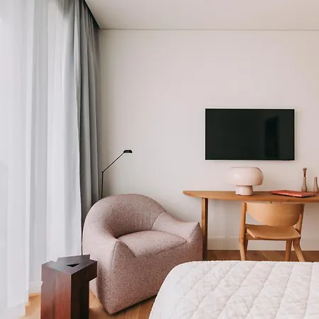 Lenscape Coterie 5* Porto