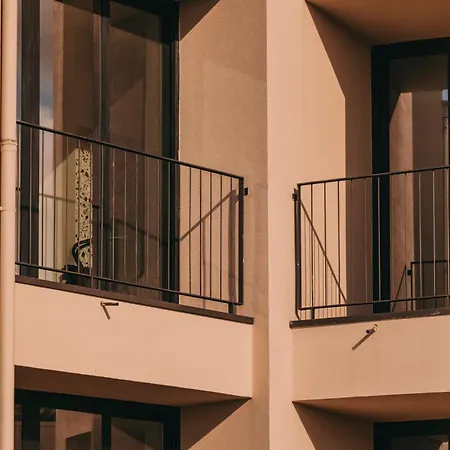 Lenscape Coterie Hotel Porto