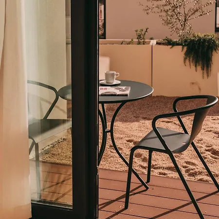 Lenscape Coterie Hotel