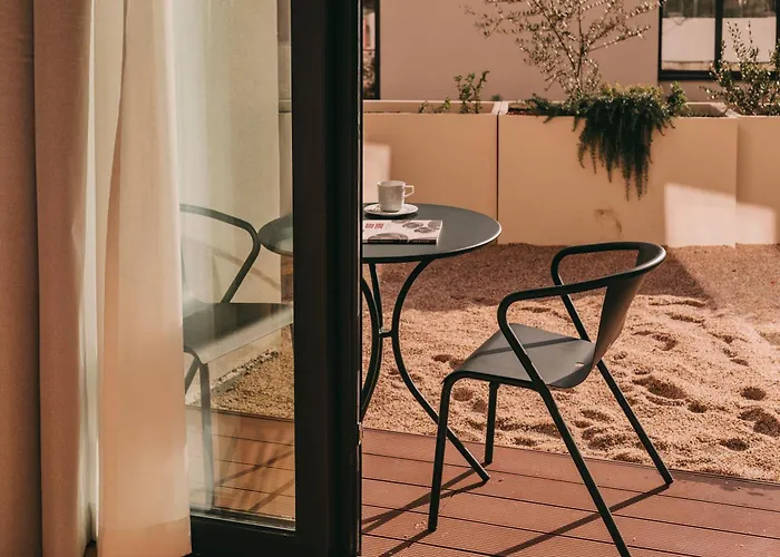 Lenscape Coterie Hotell