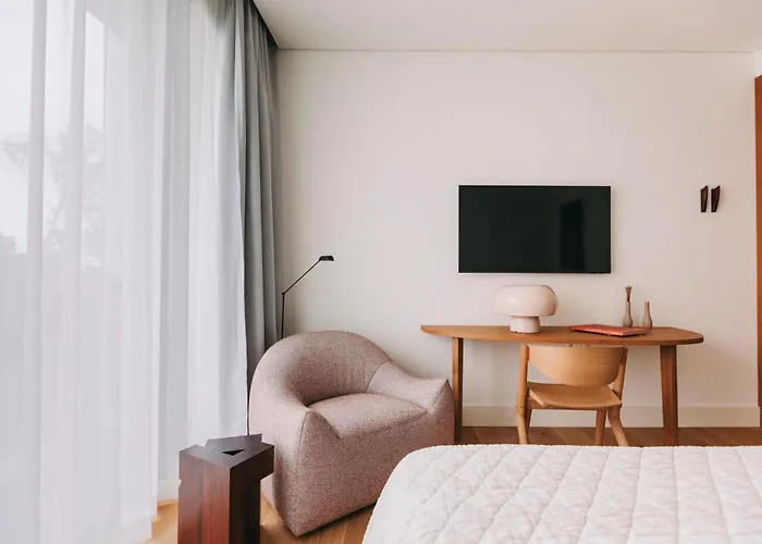 Lenscape Coterie 5* Oporto